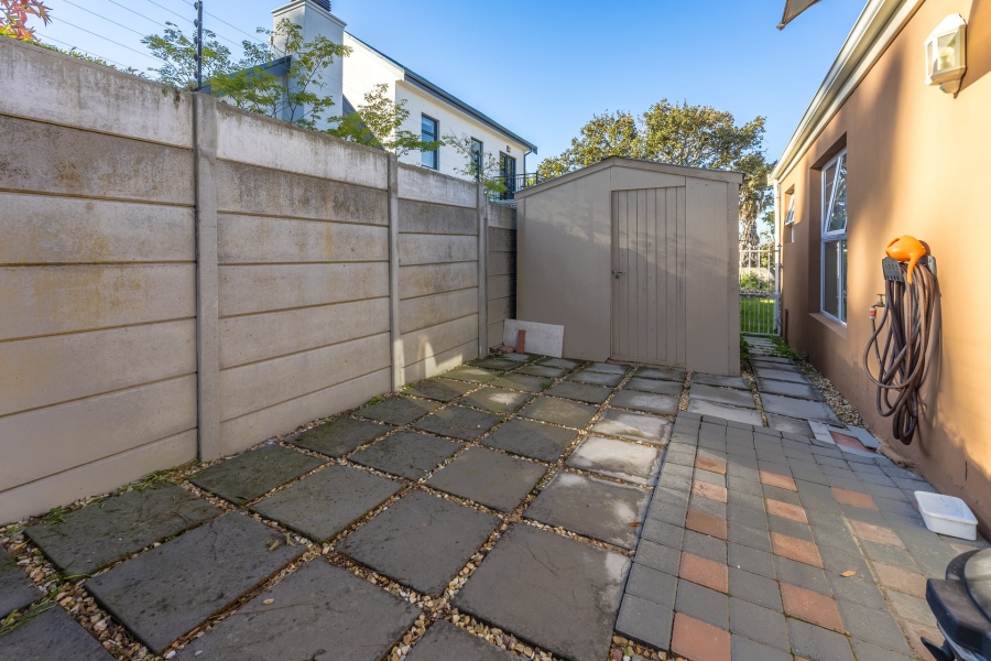 4 Bedroom Property for Sale in Vierlanden Western Cape